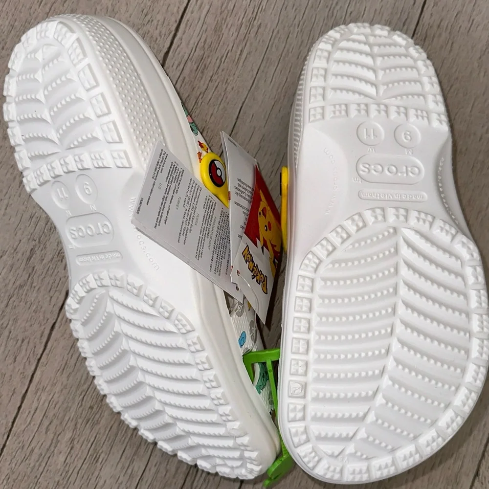 Men’s Pokémon Crocs size 9